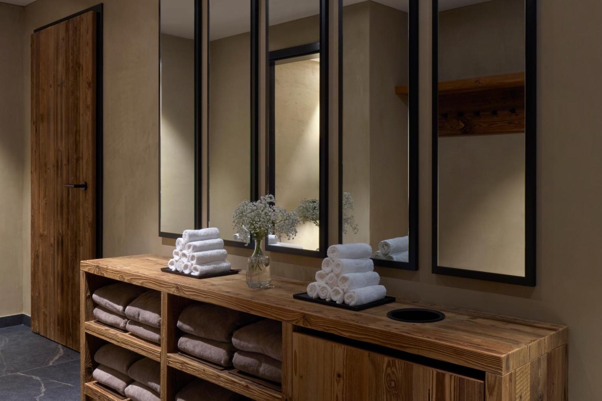 Miiro The Mansard Hotel Gstaad Buitenkant foto