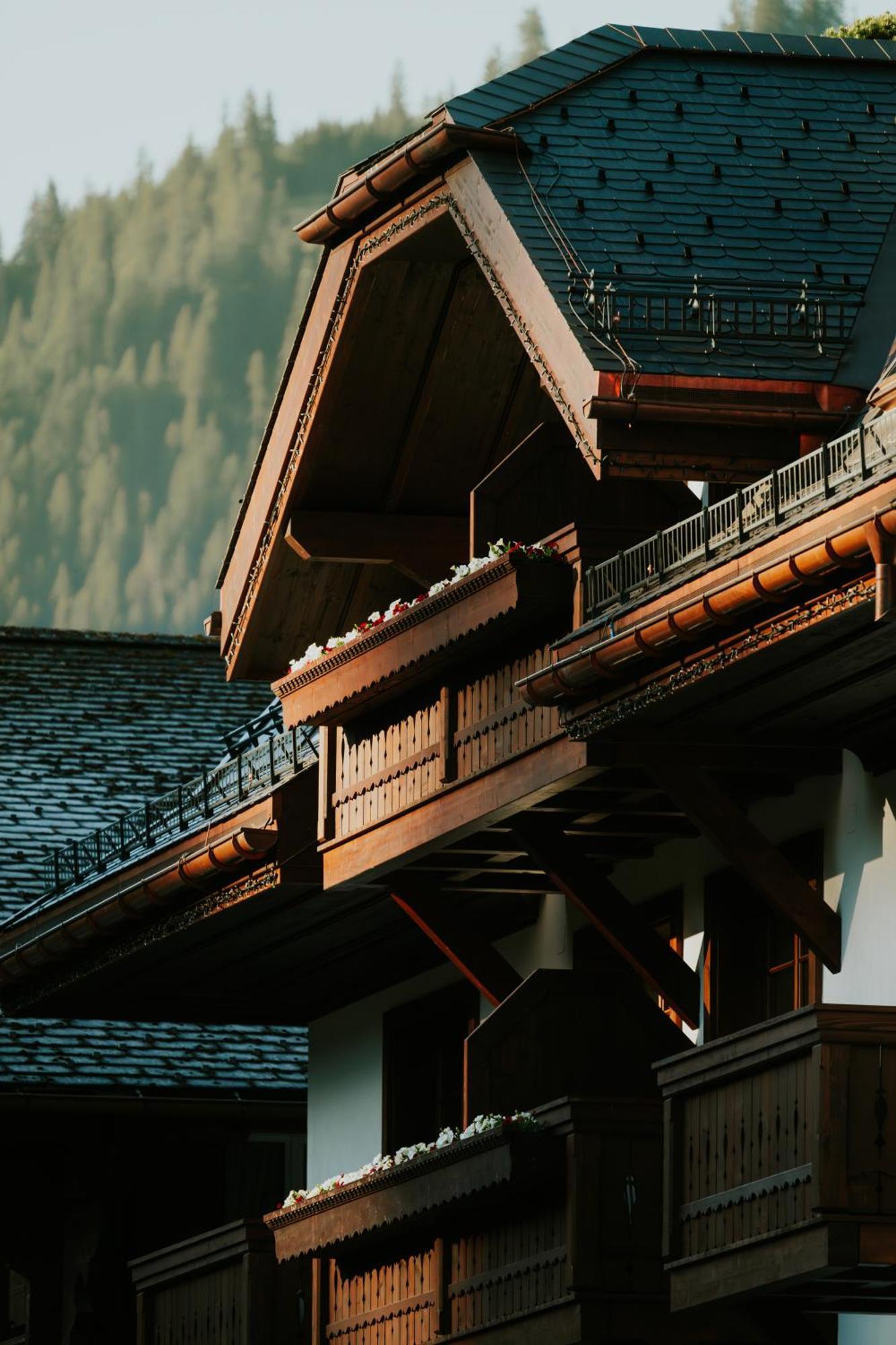 Miiro The Mansard Hotel Gstaad Buitenkant foto